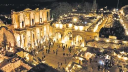 Gece müzeciliği Efes’e nefes oldu