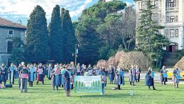 Kayyum Rektör iktidarı suçladı!